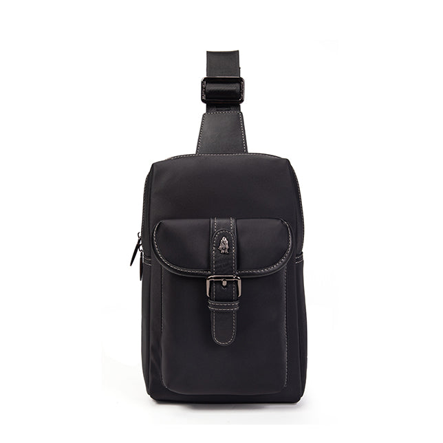 Pino Chest Bag In Black