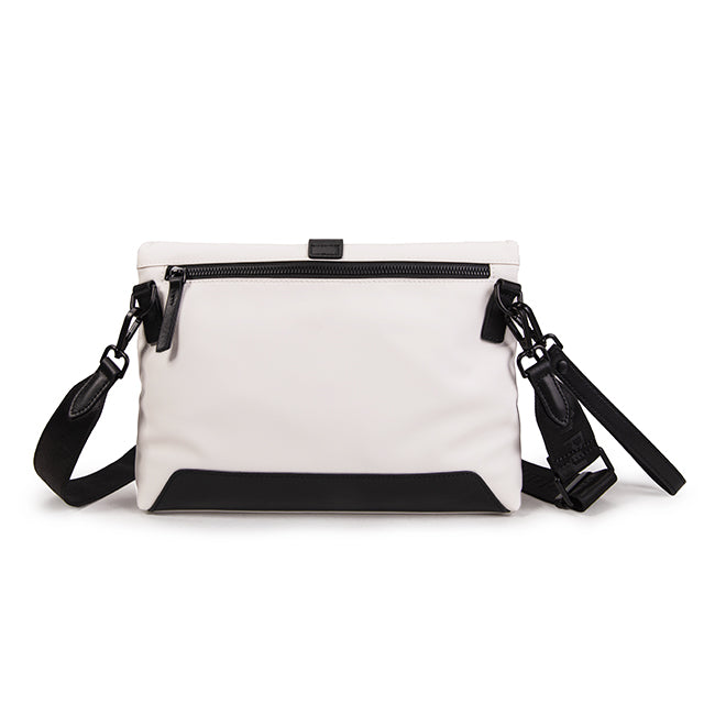 Qiunton Clutch / Messenger Bag In White