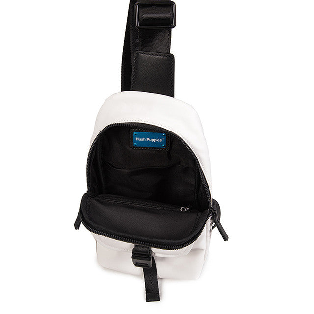 Qiunton Chest Bag In White