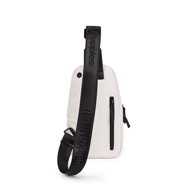Qiunton Chest Bag In White