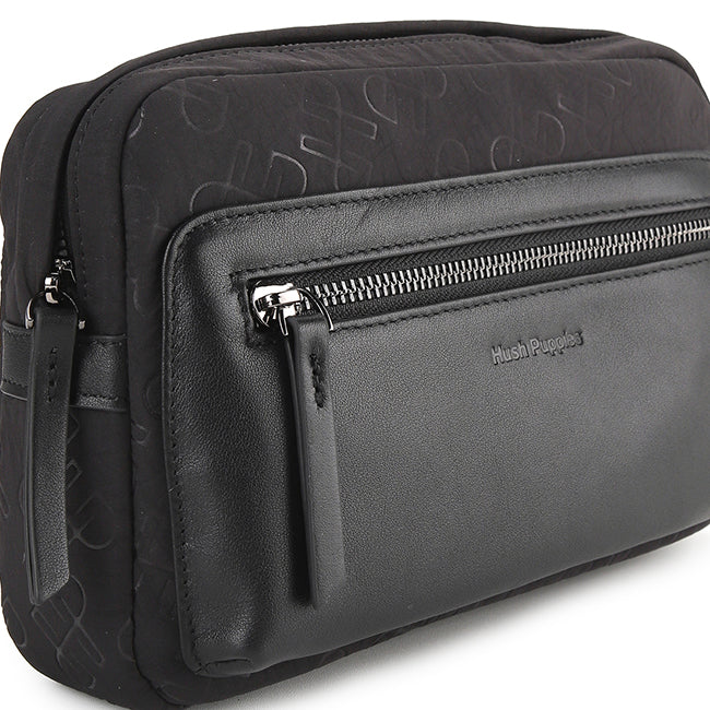 Tiamo Clutch In Black