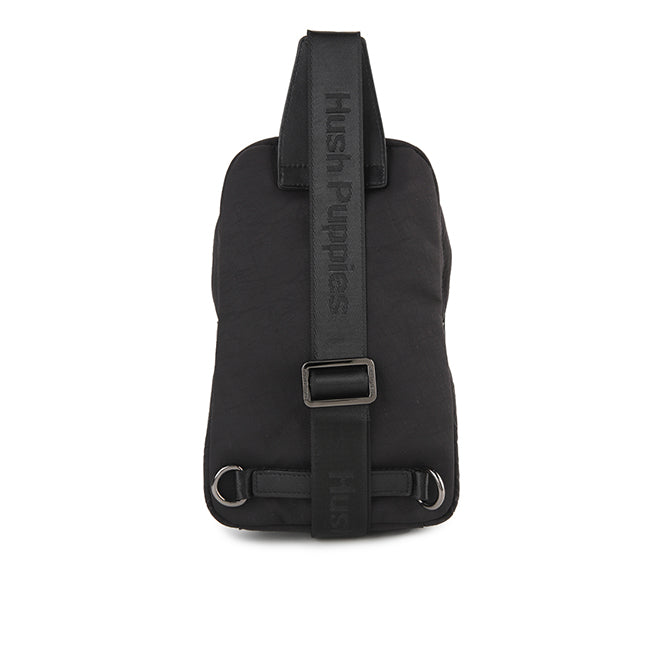 Tiamo Chest Bag In Black