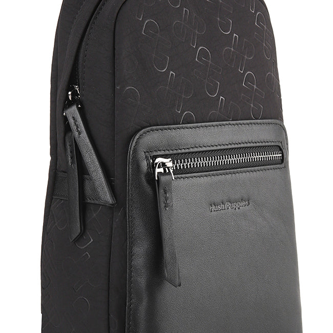 Tiamo Chest Bag In Black