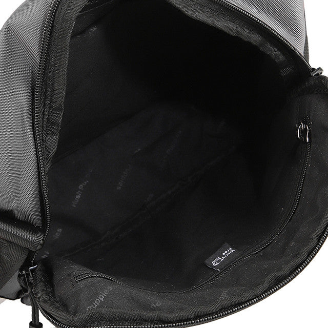 Parrey Messenger Bag In Grey