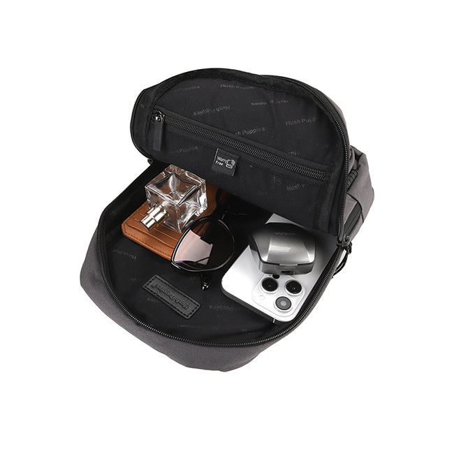 Journey Chest Bag In Grey