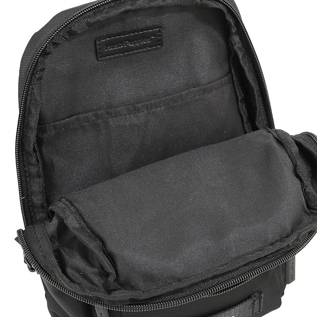 Zayn Chest Bag In Black