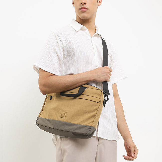 Darrel Document Bag