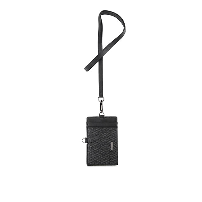 Shannan Name Tag H In Black