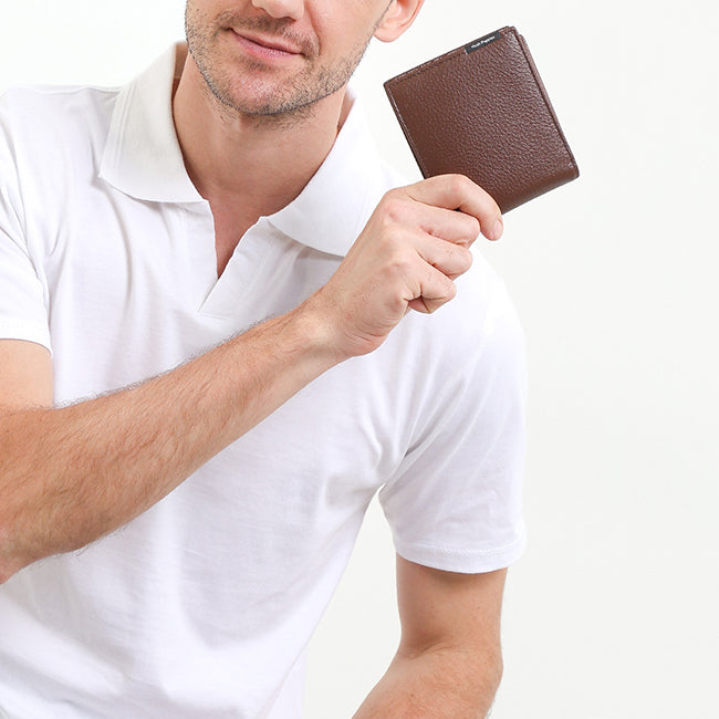 Hush Puppies Pria Summit Short Wlt F D In Dark Brown