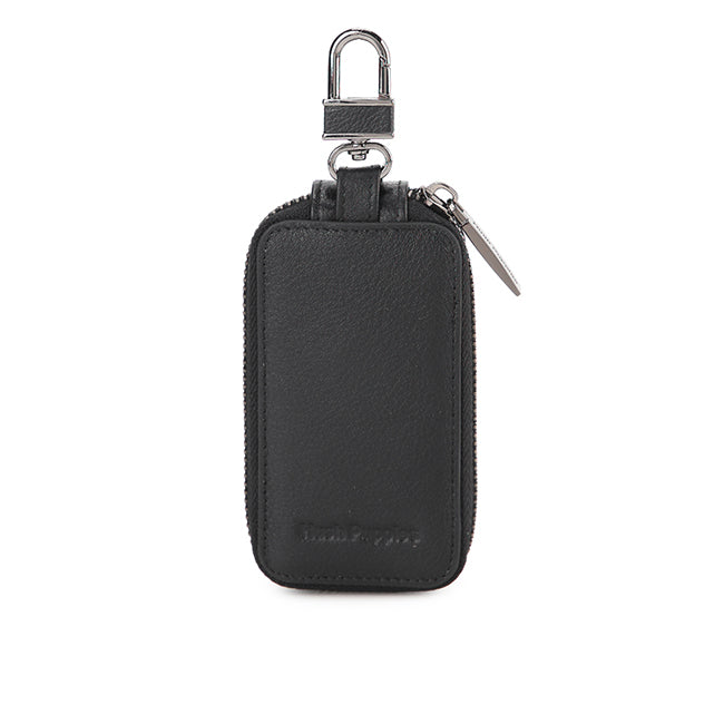 Steven Key H In Black