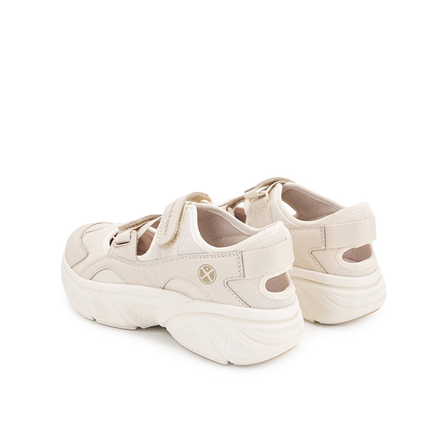 Sling Back Movement Hybrid In White Leather