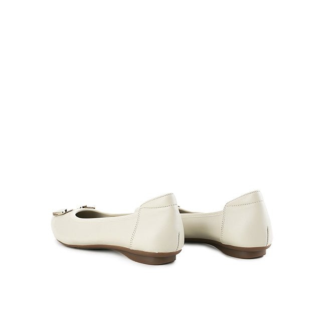 Flats Channel In Beige