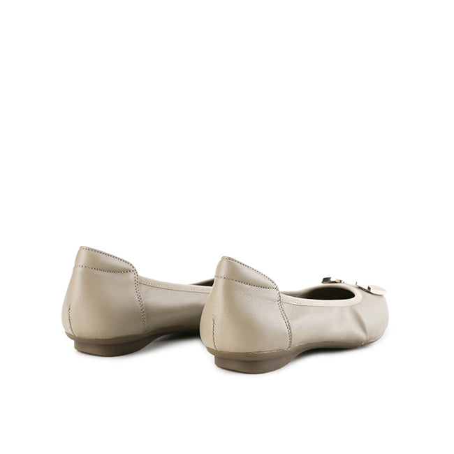 Flats Channel In Taupe