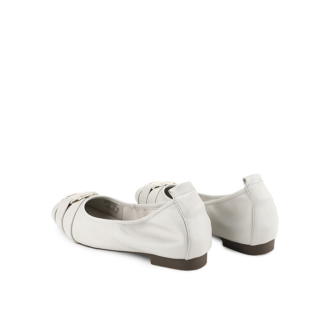 Flats Donna Carl In Off White