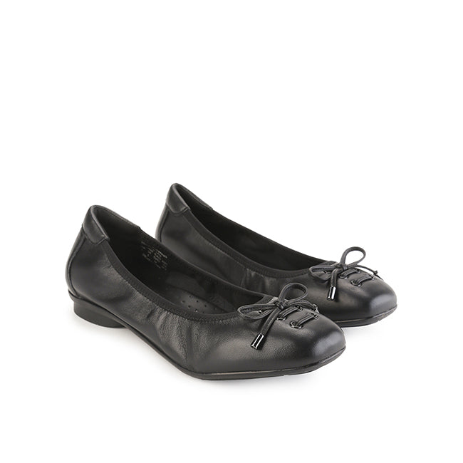 Flats Molly Lace In Black
