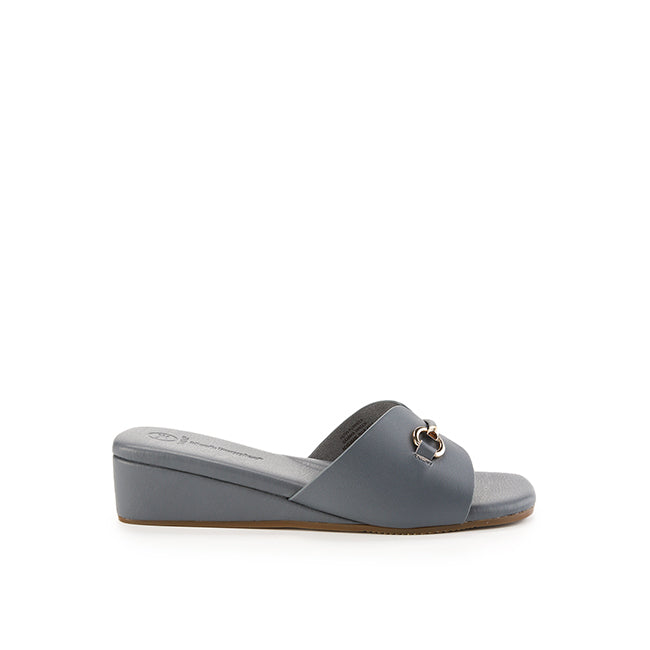 Slide Gemma Jansen In Blue