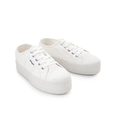 Florencia In White