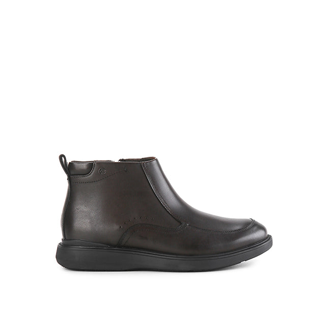 Alpha Zip Boots In Coffee