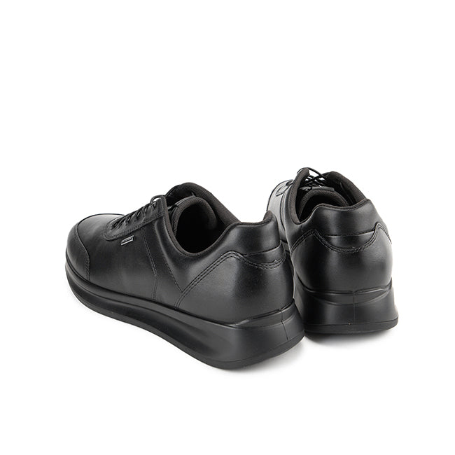 Oswald Lace Up In Black