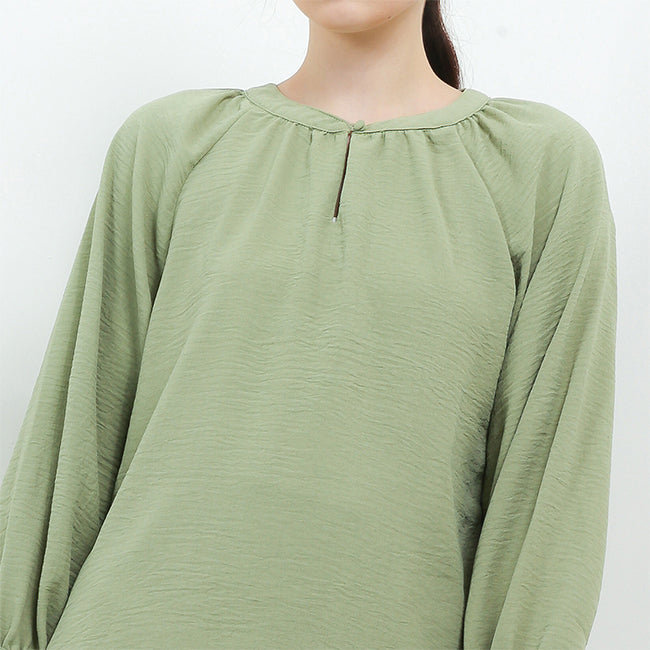 Thivi In Green