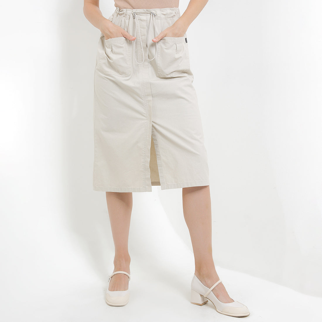 Moonly In Beige