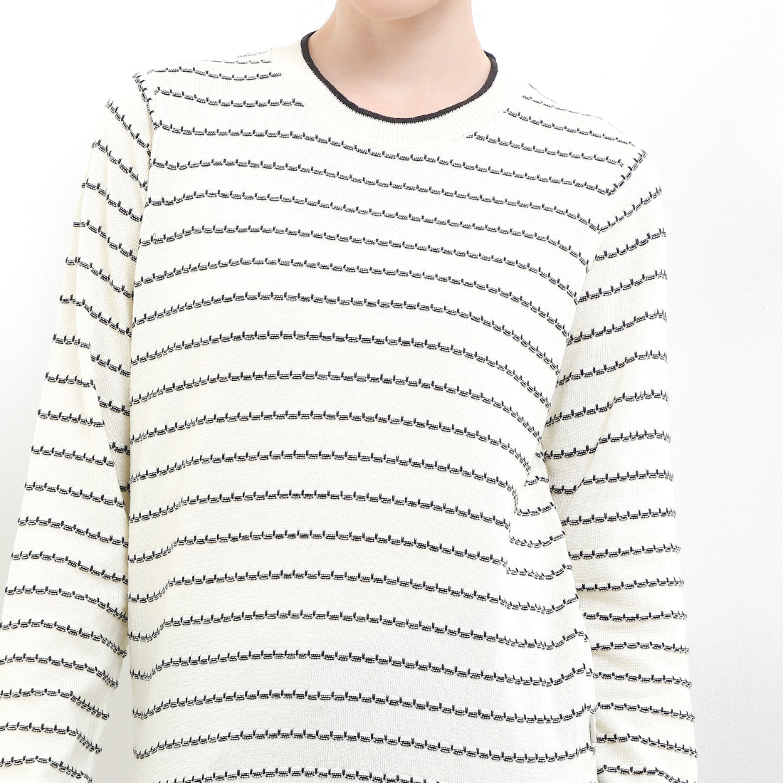 Falary In Off White