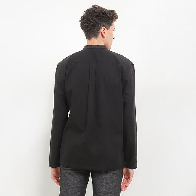 Kk Izmir In Black
