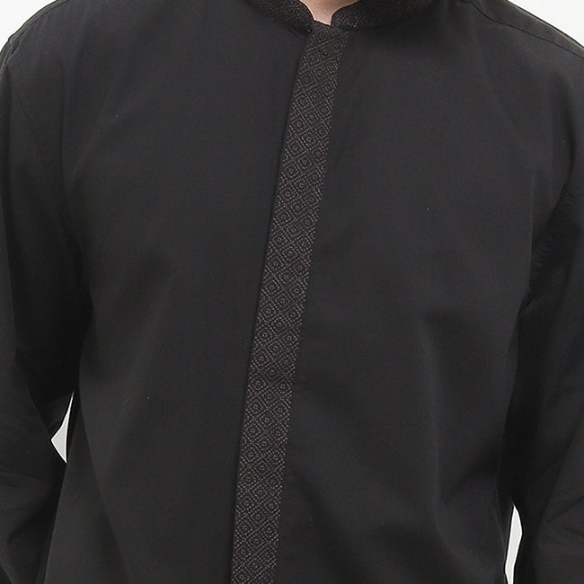Kk Izmir In Black