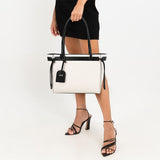 Ayla Tote M In Black