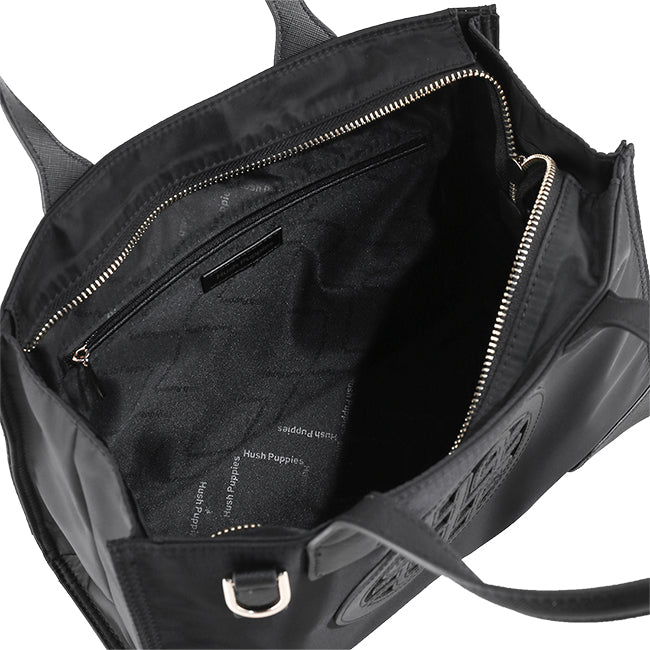 Yammy Top Handle In Black
