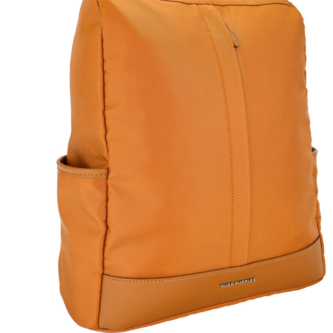 Aiger Backpack (M) In Camel