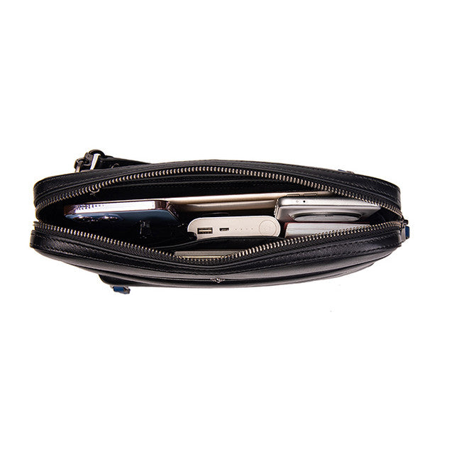 Maui Clutch In Black