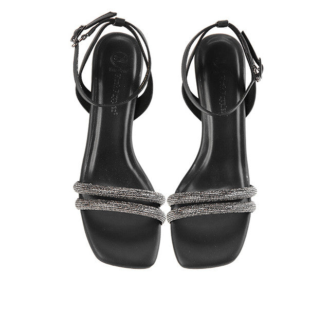 Vivie Rossi In Black