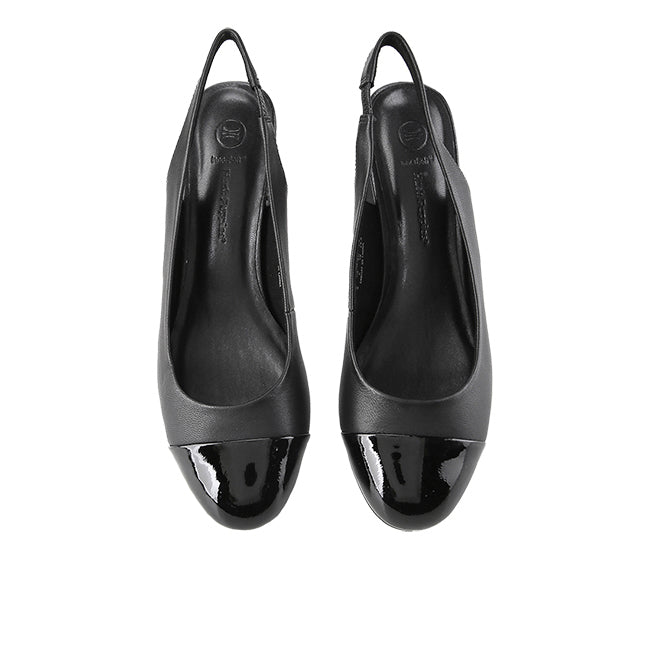 Ariella Keys In Black
