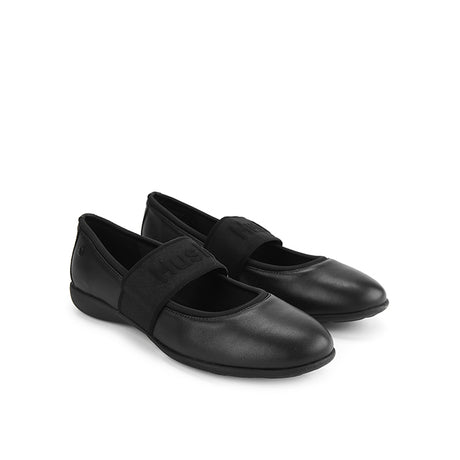 Carrie Lyla In Black